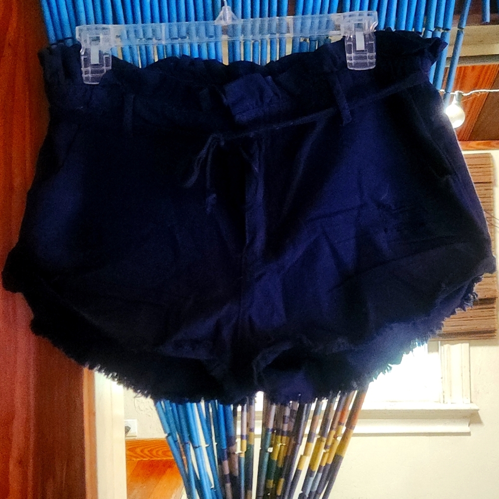 KITTENISH by JJD Dark blue tie string ruffle shorts XL